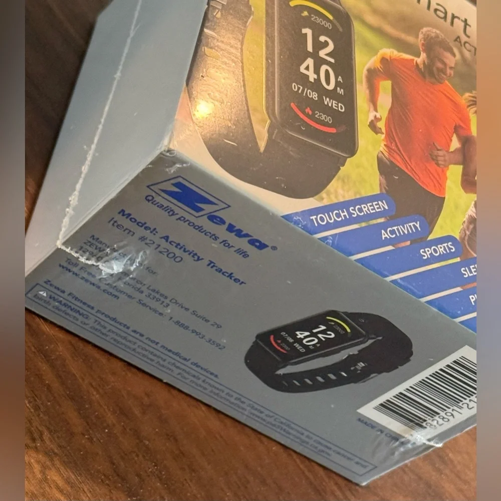 NEW IN BOX! Black Zewa Bluetooth Smartwatch/Activity Tracker